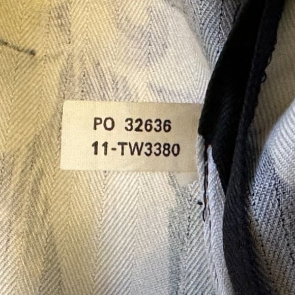 Tommy Bahama Hawaiian Camp Shirt 100% Silk XS EUC Hibiscus Pattern Violet Black - Picture 7 of 7